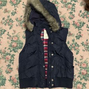 Aeropostale Winter Vest - Large
